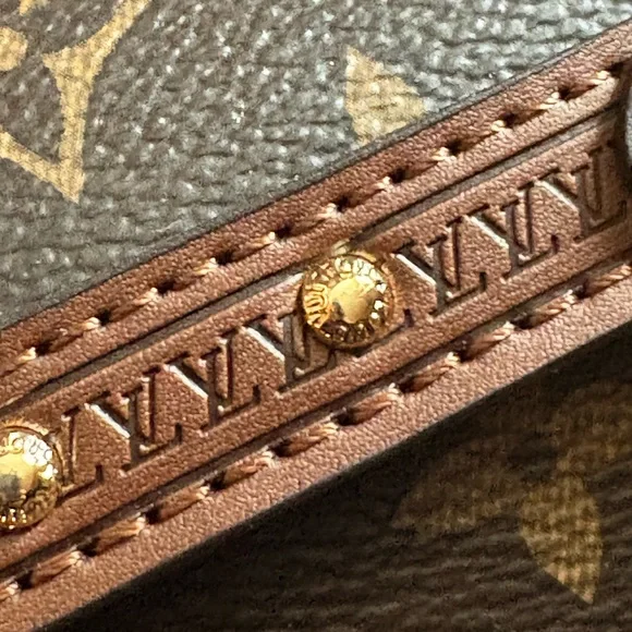 🔥 $160 SALE Fashion Lux Papillon Trunk Bag - Picture 4 of 9